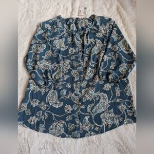 *2 For $20*  NWT Reitmans Boat Neck Printed Blouse with Smocking, sz S